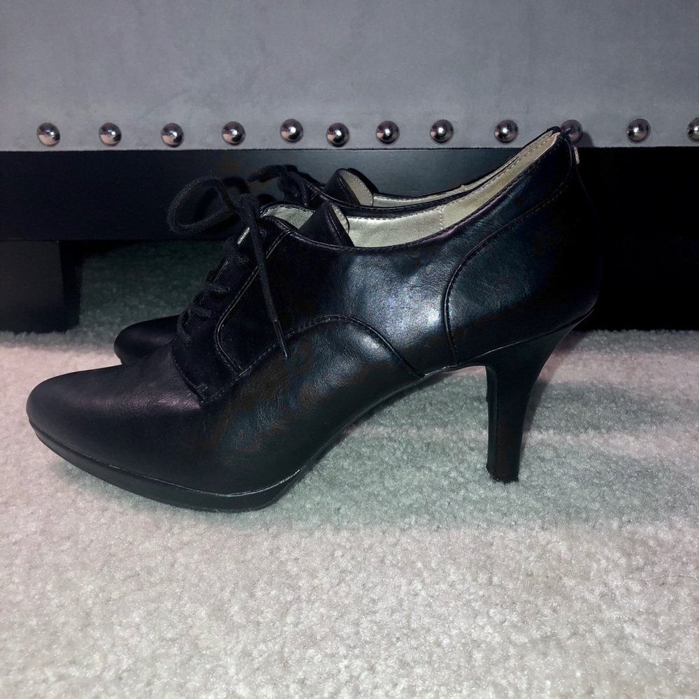 Black Bandolino Heels
